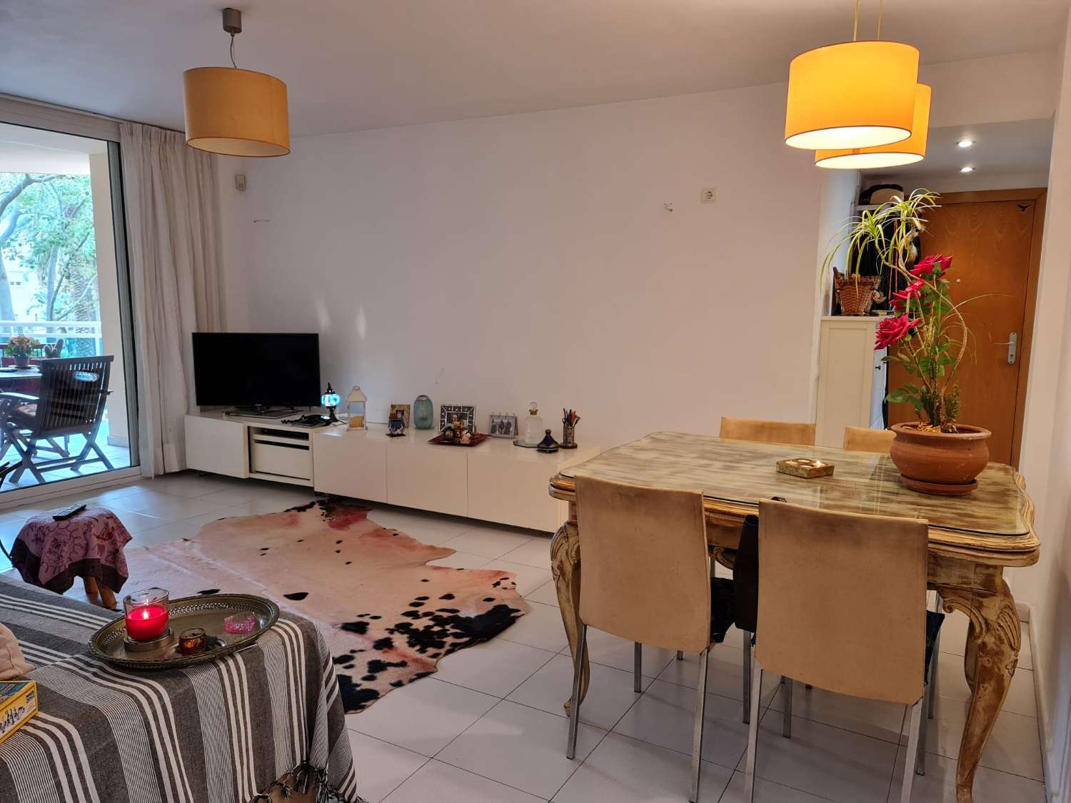 Amplio apartamento de 3 dormitorios en exclusiva residencia en la primera línea en Playa d’en Bossa