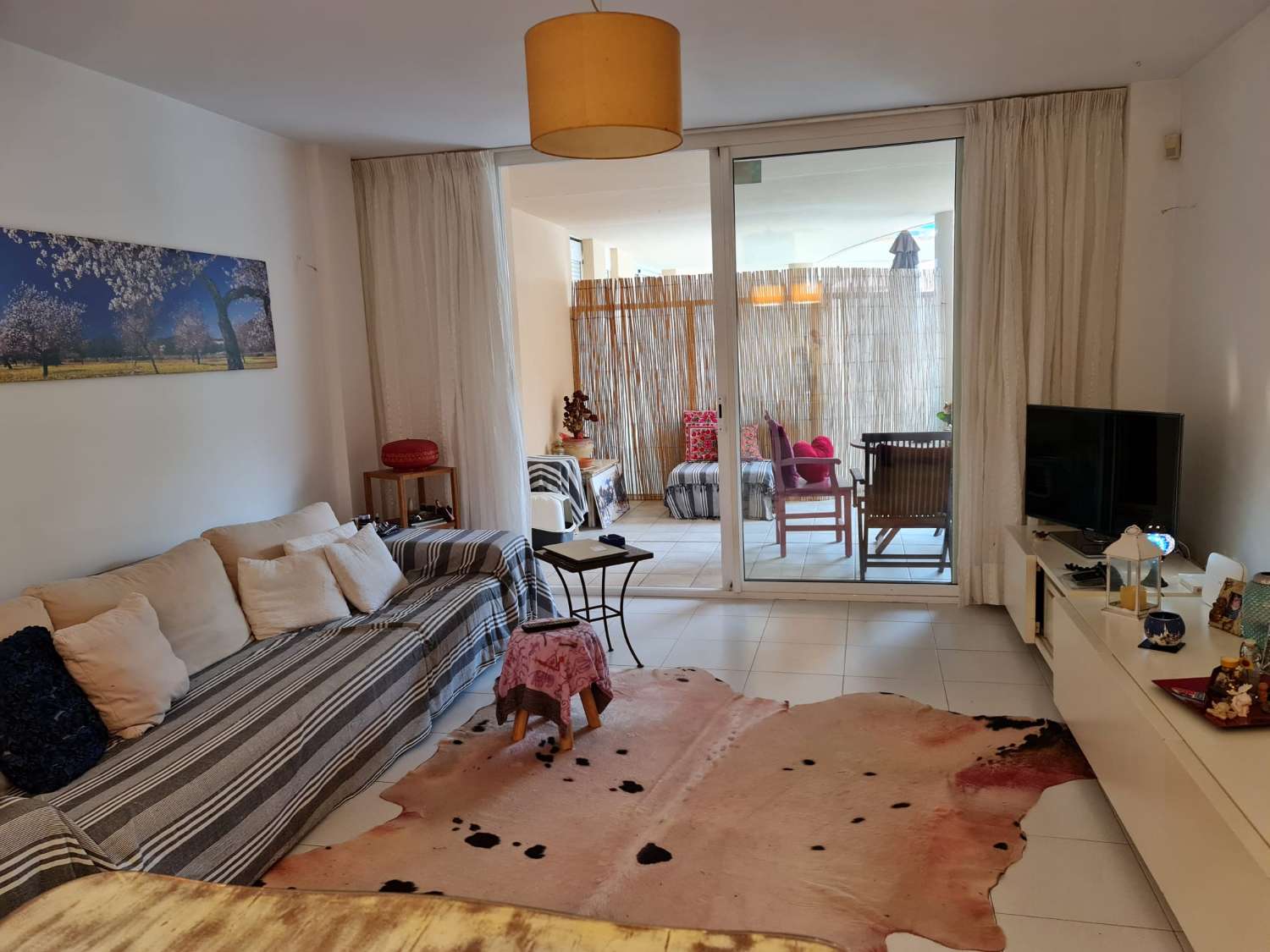Amplio apartamento de 3 dormitorios en exclusiva residencia en la primera línea en Playa d’en Bossa