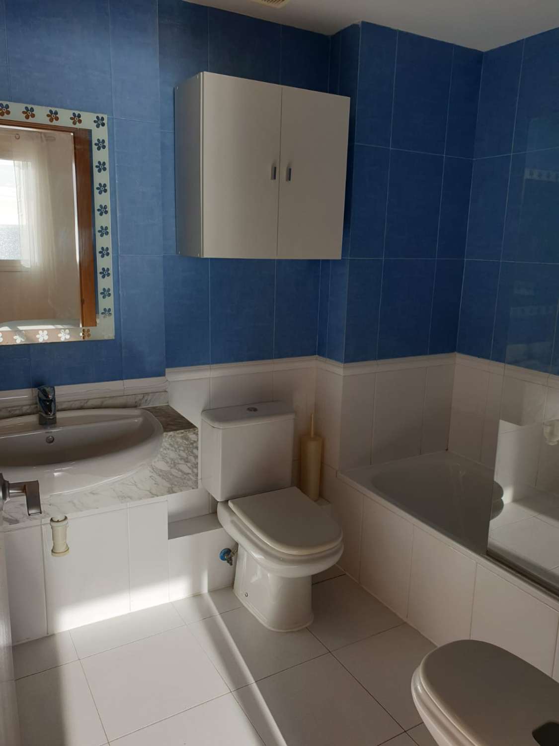 2 Schlafzimmer Apartment mit Meerblick zu verkaufen in Playa d'en Bossa, Ibiza