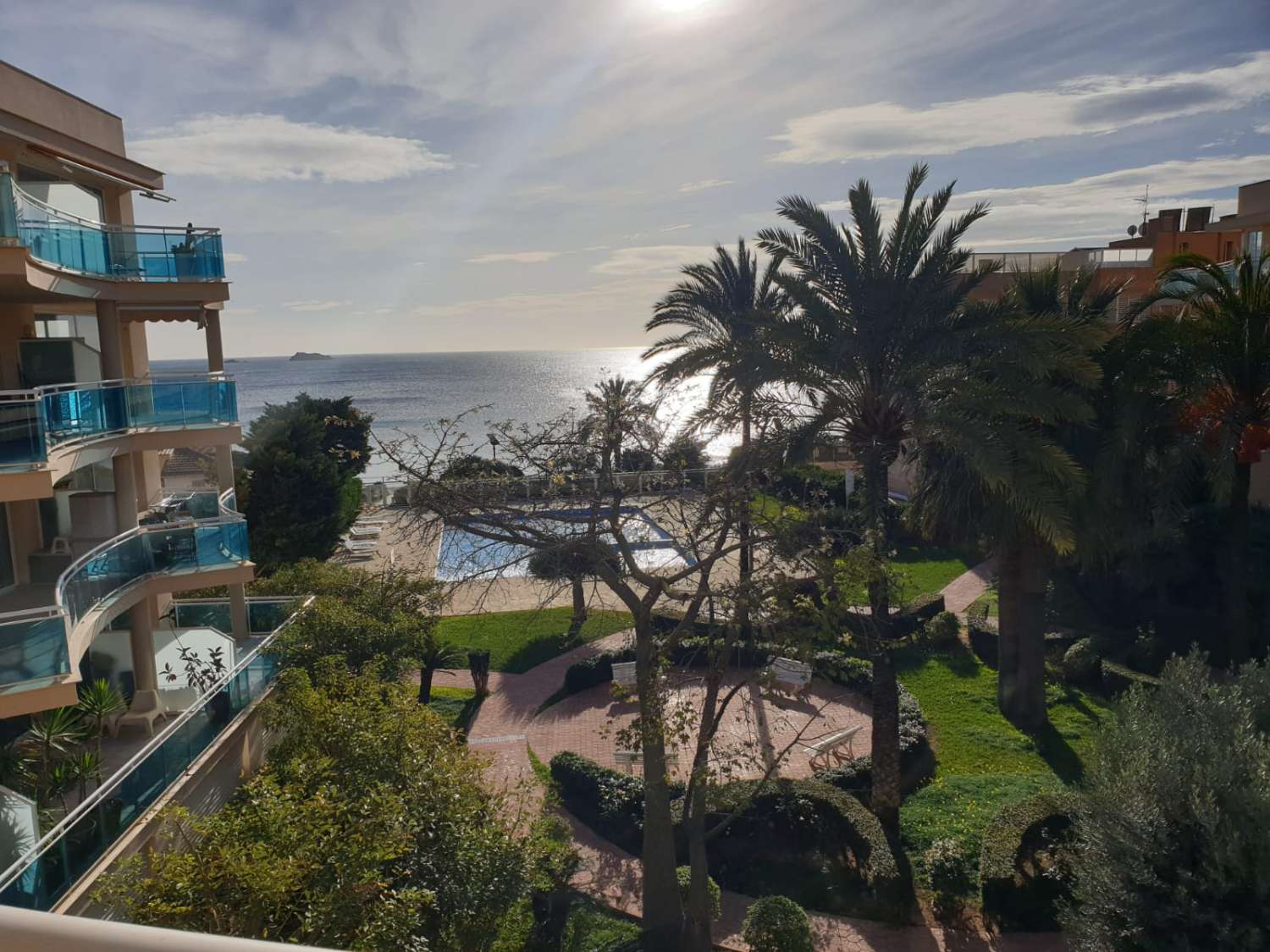 2 makuuhuoneen huoneisto merinäköalalla myytävänä Playa d'en Bossa, Ibiza