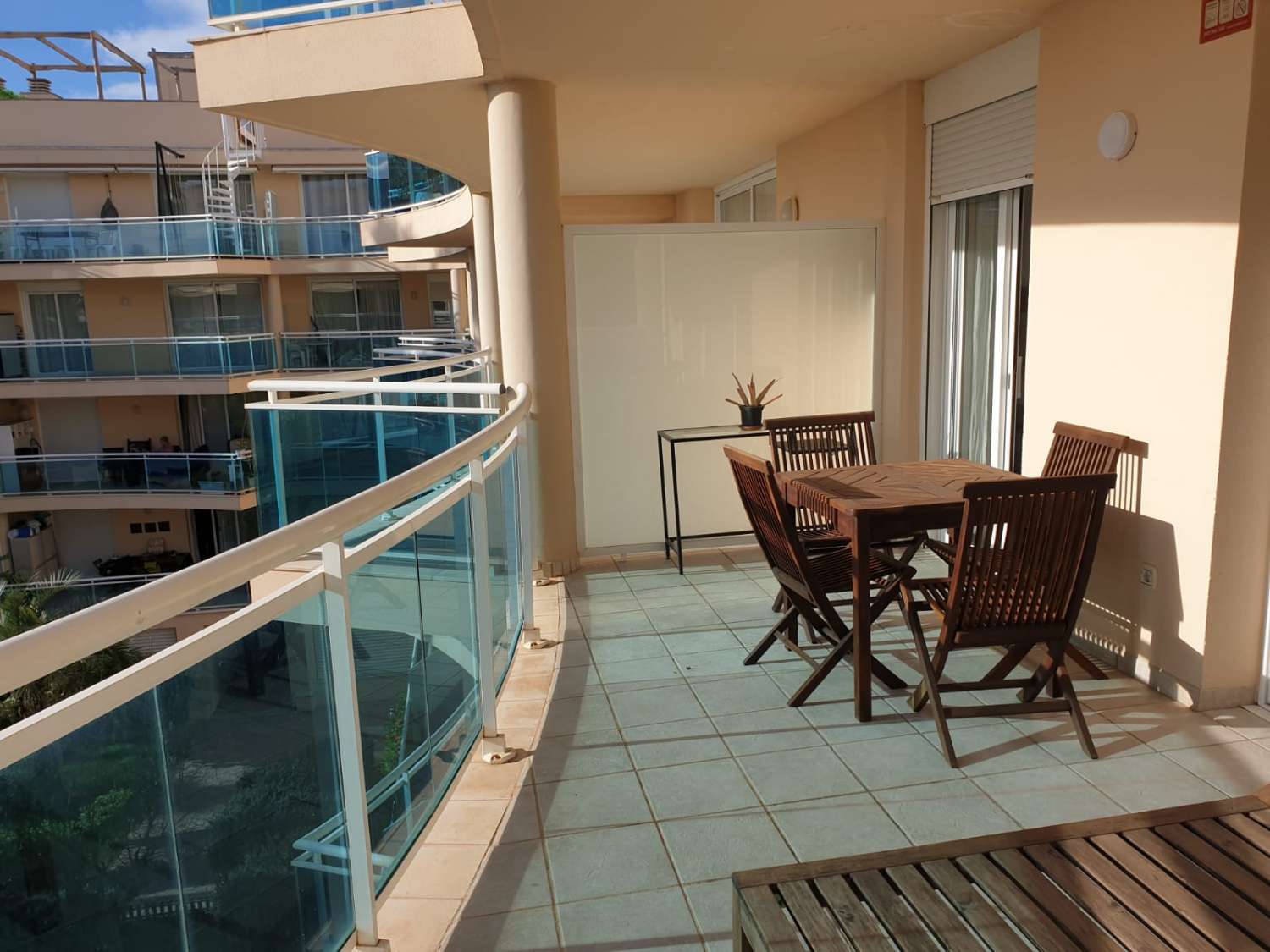 2 slaapkamer Appartement met uitzicht op zee te koop in Playa d'en Bossa, Ibiza
