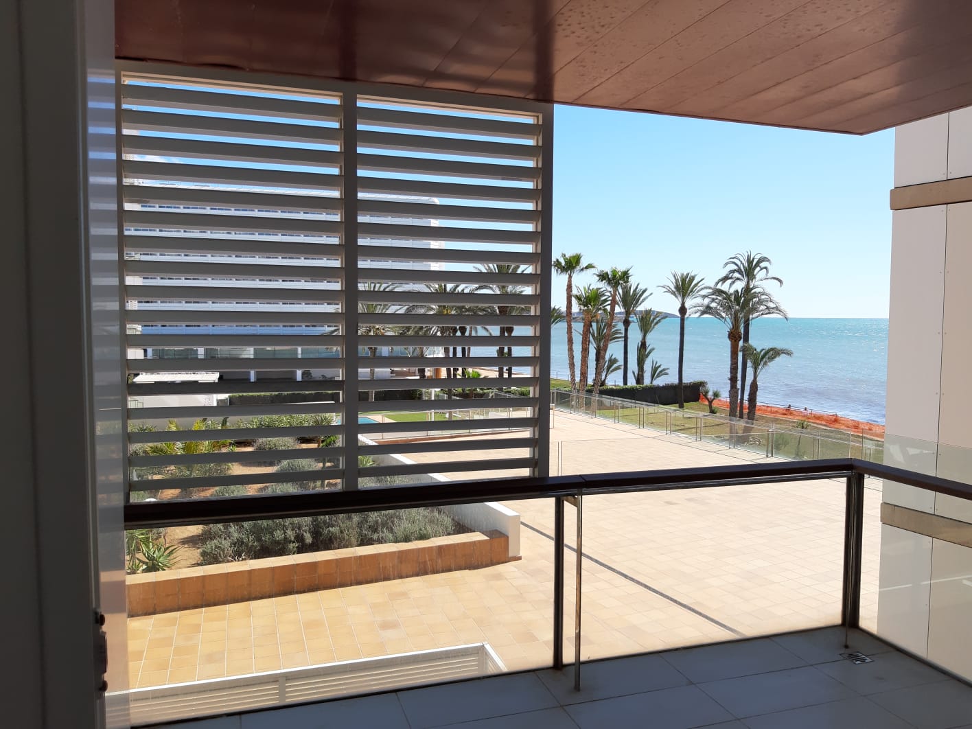 Lyxig Beachfront Duplex Lägenhet till salu i Bossa del Mar Residence