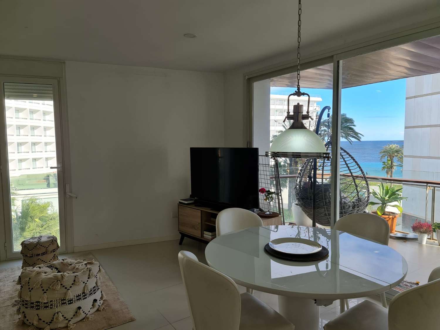 Lovely 2 bedroom apartment with sea views in Playa d'en Bossa