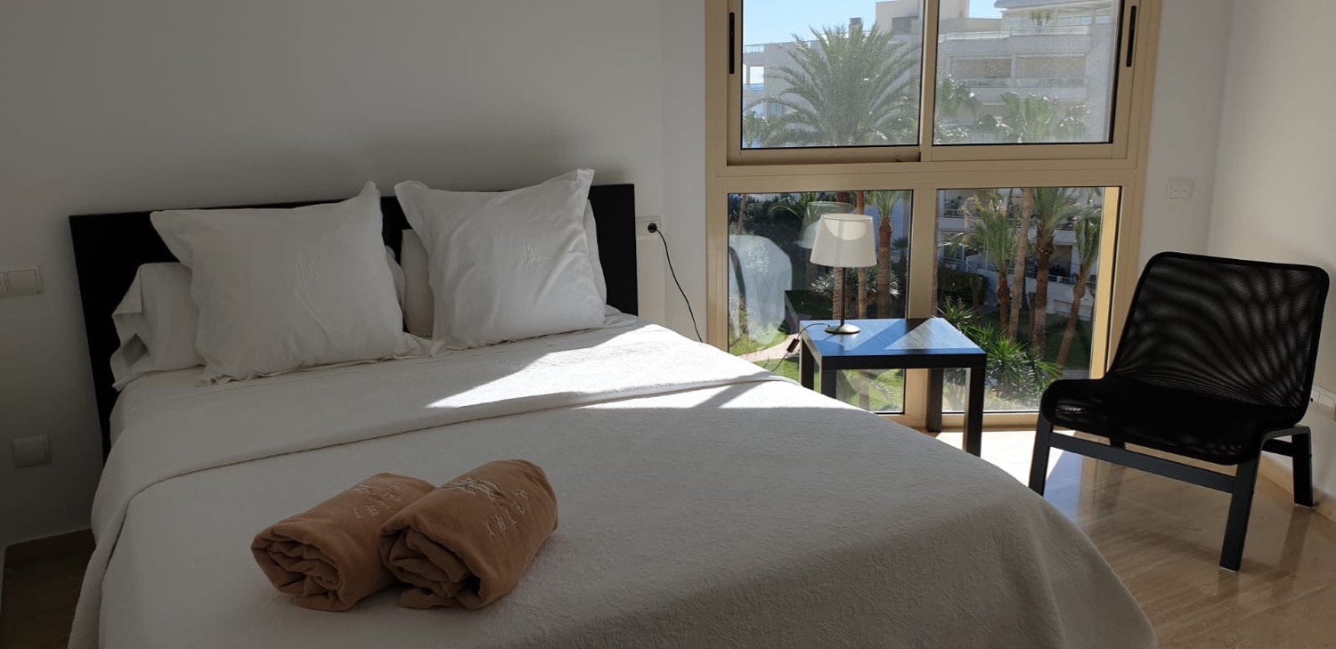 Beautiful penthouse with fabulous sea views in Playa d'en Bossa