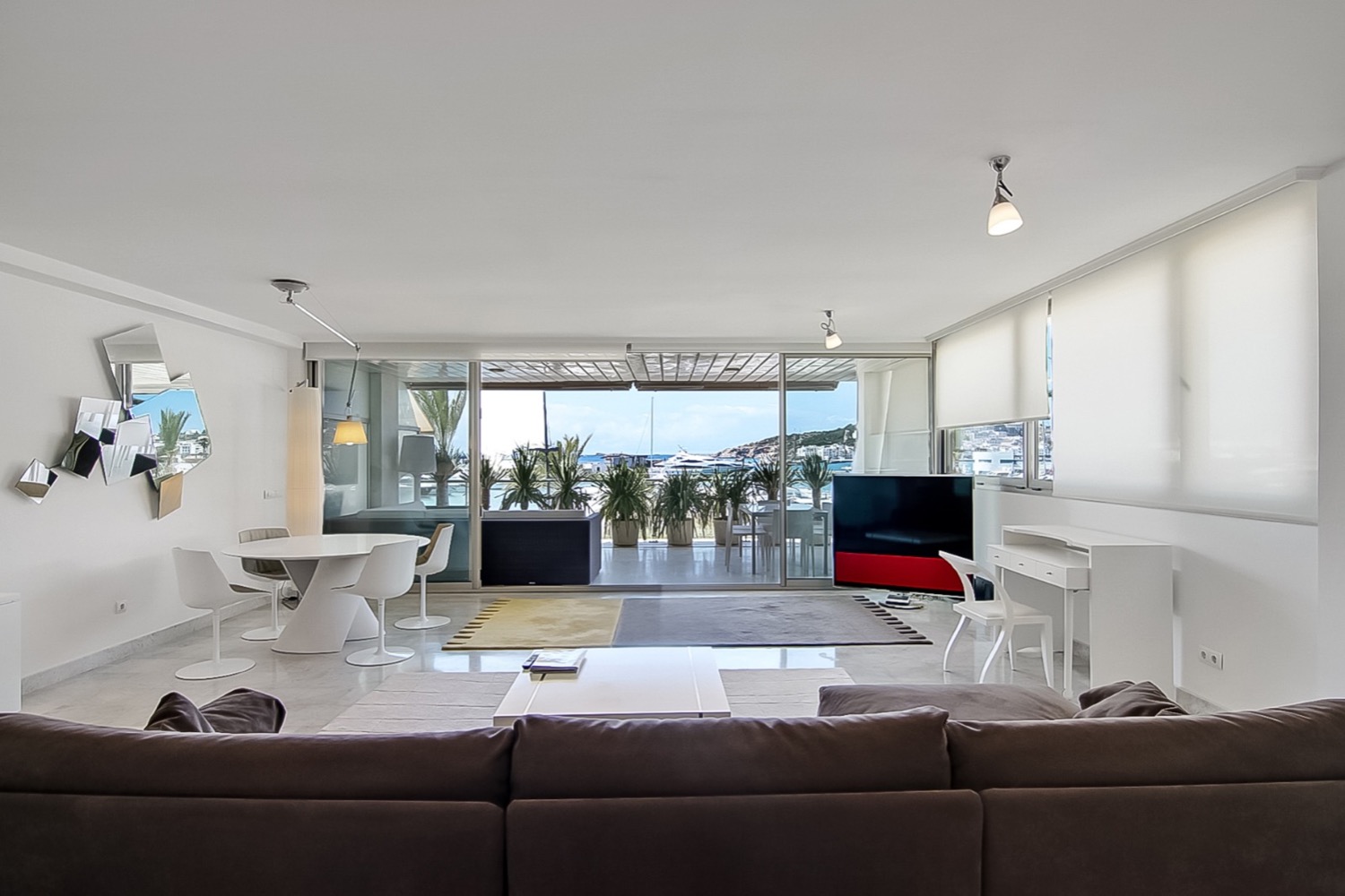 Luxury property with unbeatable views of the Marina Botafoc and Dalt Vila