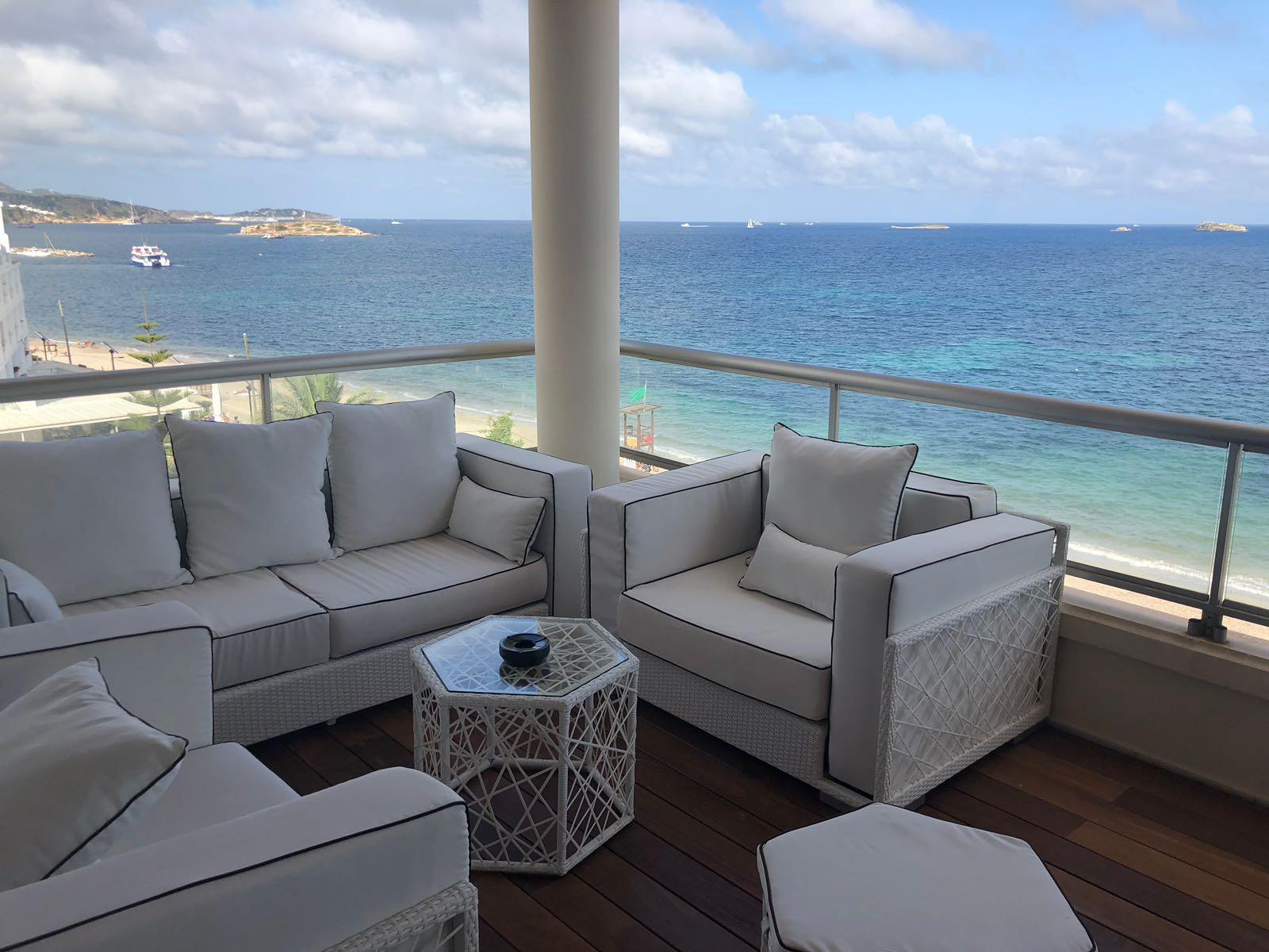 Spectacular luxury duplex penthouse for sale in Playa d'en Bossa