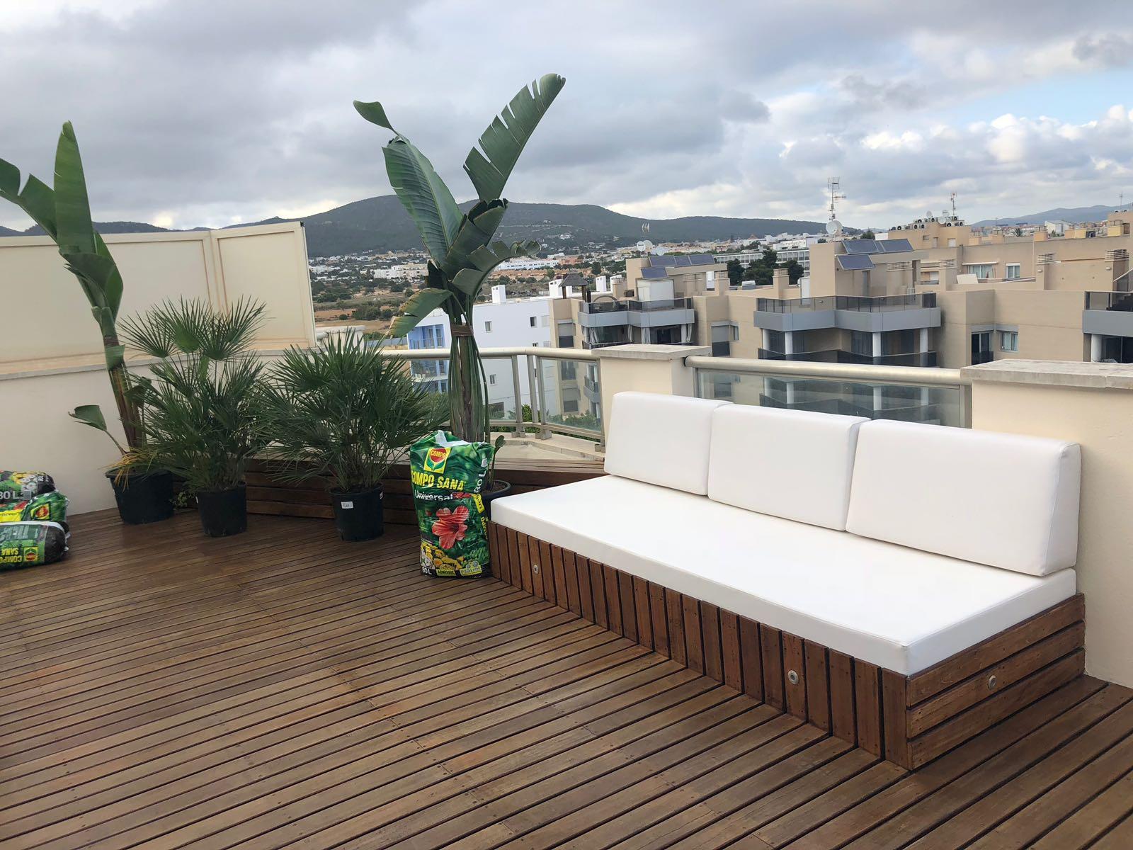 Penthouse salgai in Ibiza